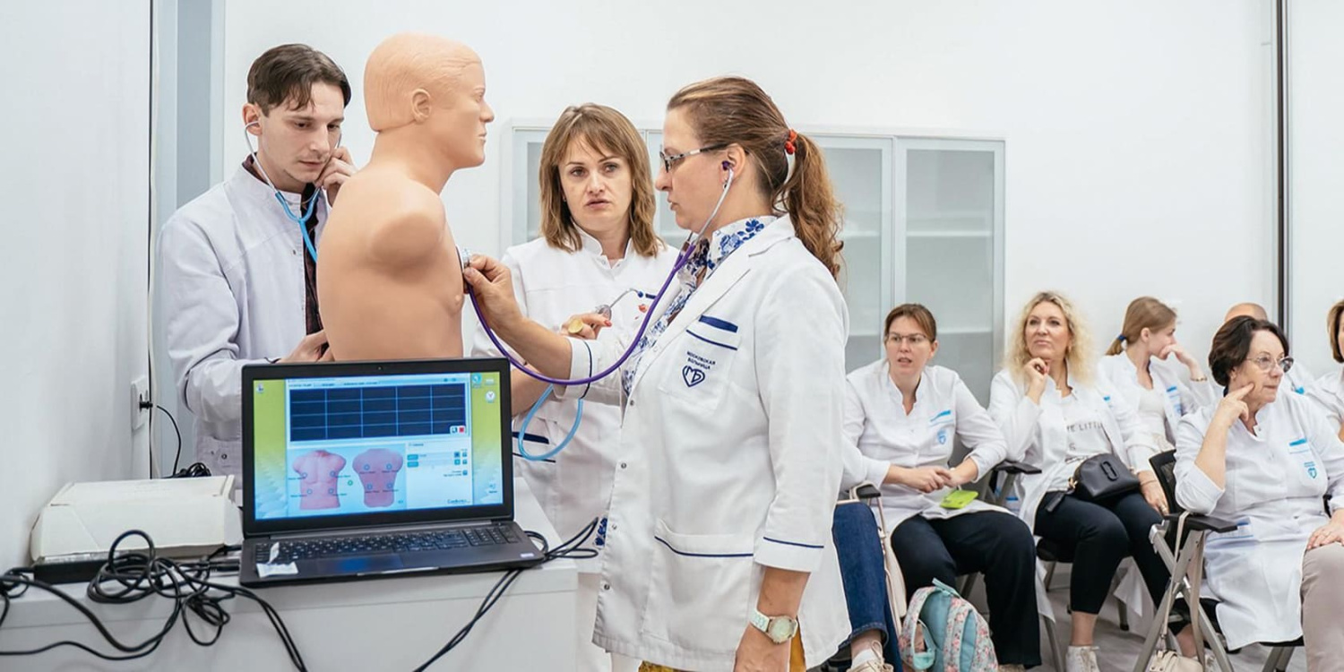 Почётный статус 